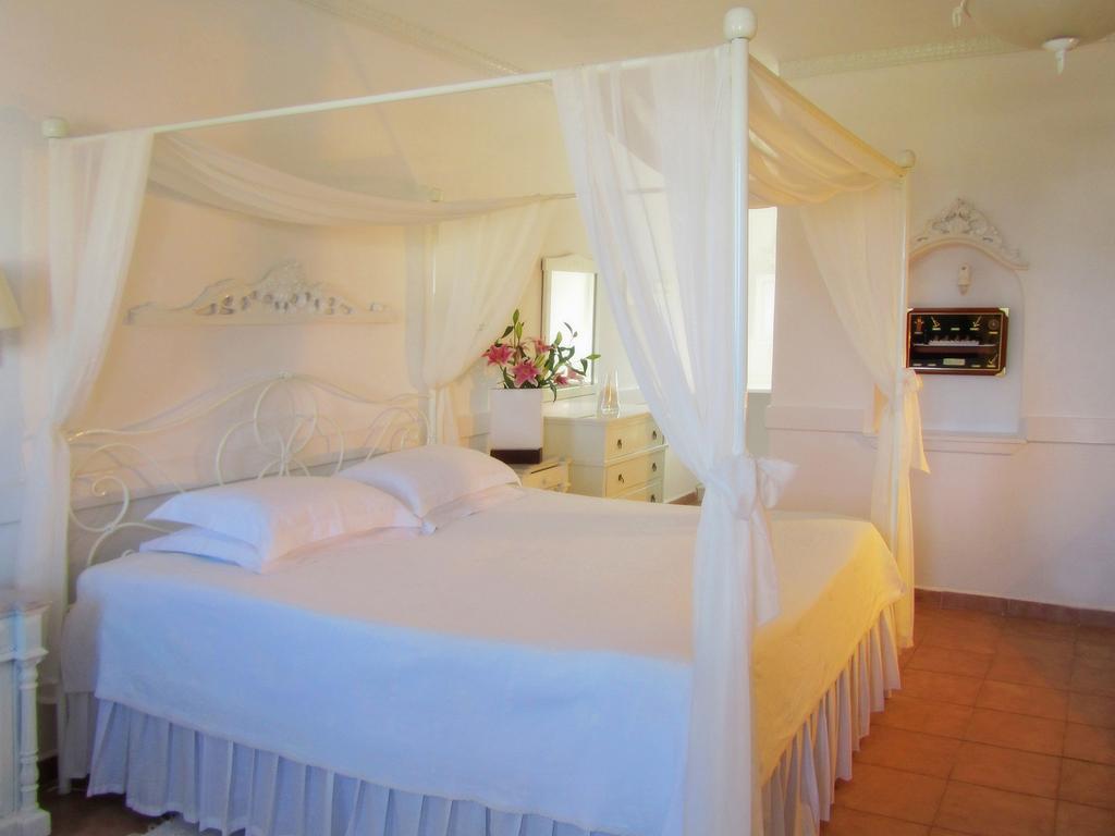 Porto Scoutari Romantic Hotel สกาลา ภายนอก รูปภาพ