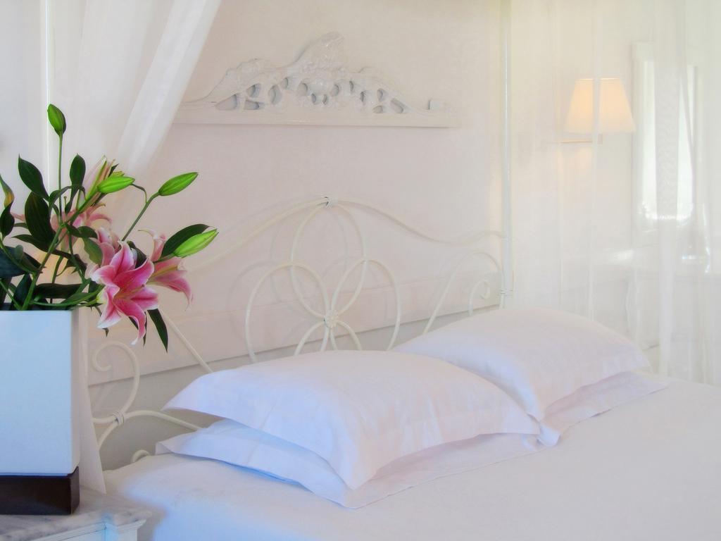 Porto Scoutari Romantic Hotel สกาลา ภายนอก รูปภาพ