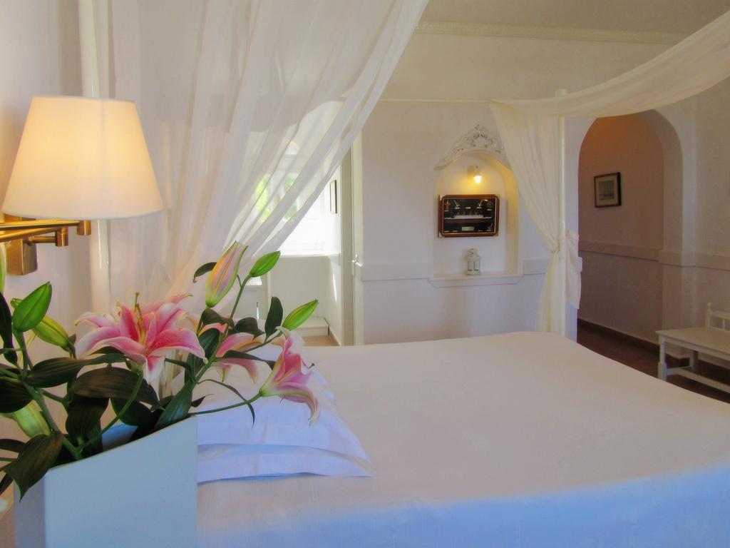 Porto Scoutari Romantic Hotel สกาลา ภายนอก รูปภาพ
